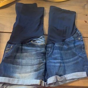 Maternity shorts bundle